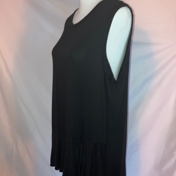 TIME AND TRU Black High Low Ruffle Hem Tank Top - Picture 3 of 6